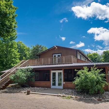 Algonquin Madawaska Lodge Cottage Glamping Cabins المظهر الخارجي الصورة