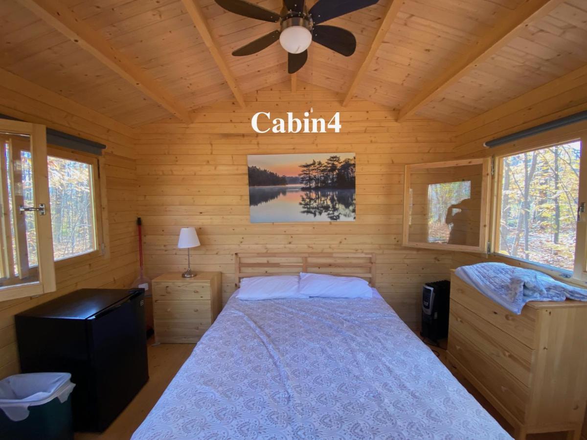 Algonquin Madawaska Lodge Cottage Glamping Cabins المظهر الخارجي الصورة