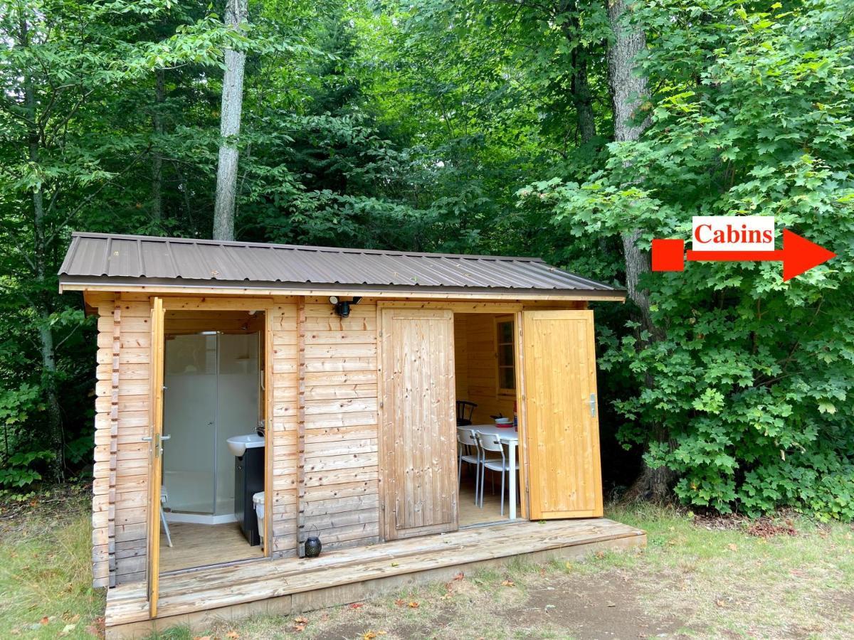 Algonquin Madawaska Lodge Cottage Glamping Cabins المظهر الخارجي الصورة